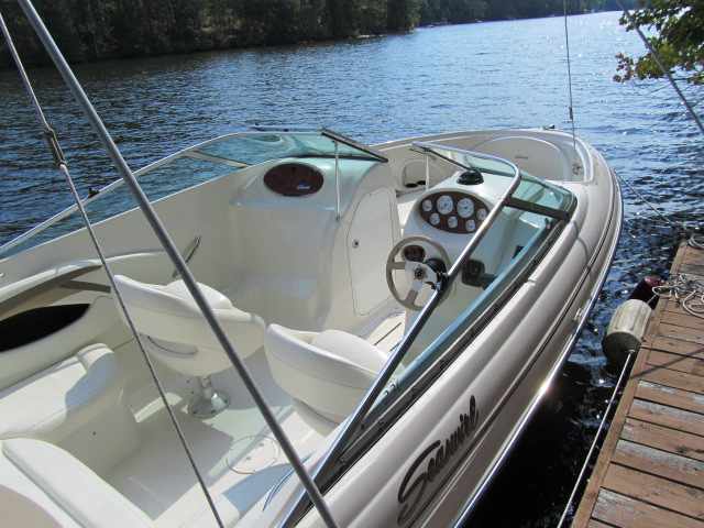 2004 SeaSwirl 23ft Bowrider
