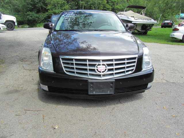 2008 CADILLAC DTS
