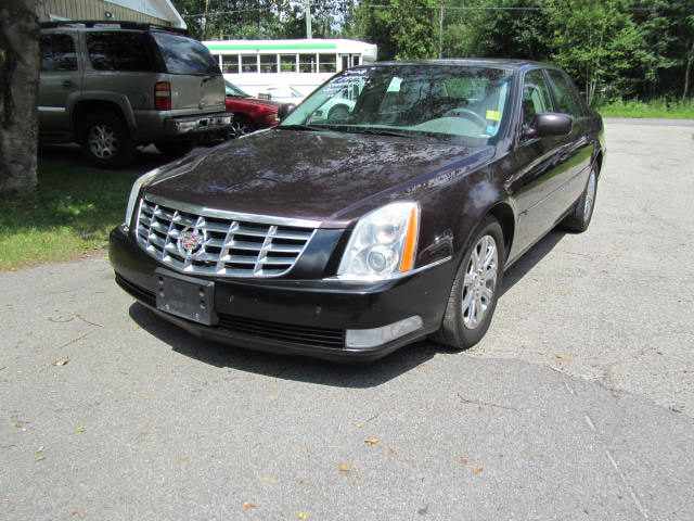 2008 CADILLAC DTS
