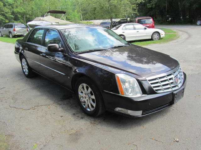 2008 CADILLAC DTS
